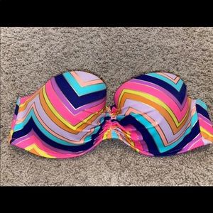 Strapless Bikini Top 
VICTORIA’S SECRET (34D)